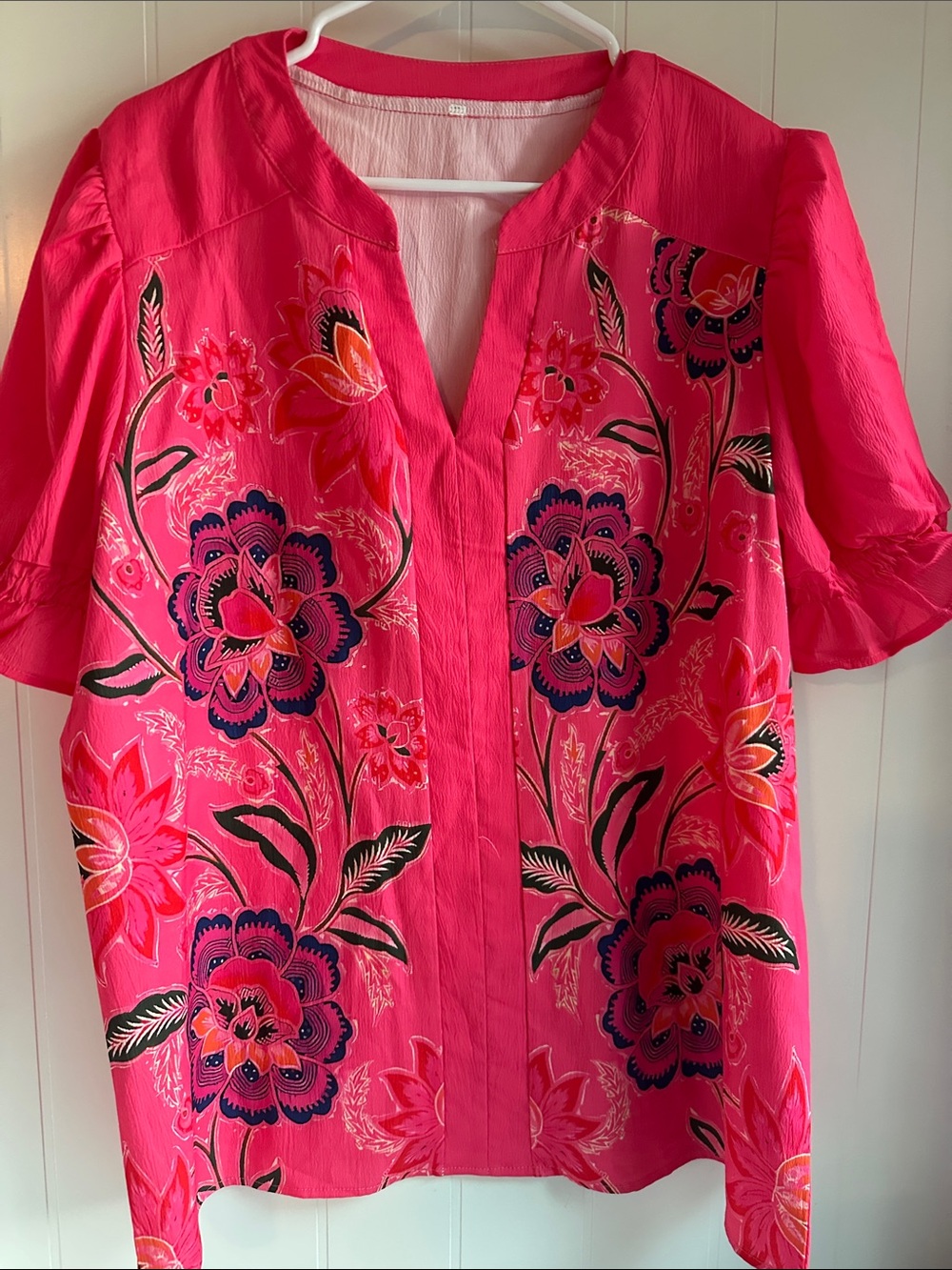 Chic Boutiqu e802 Hot Pink Floral Embroidered V-Neck Blouse